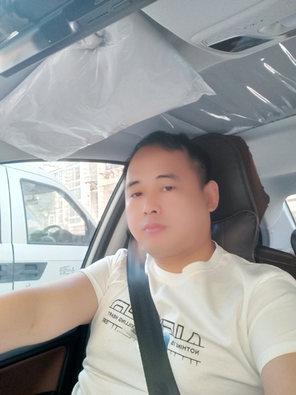 有你就好的第三张照片--鞍山相亲服务中心