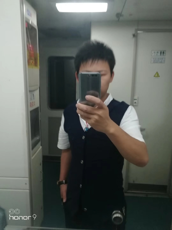 阳光下de幸福的第一张照片--鞍山相亲服务中心