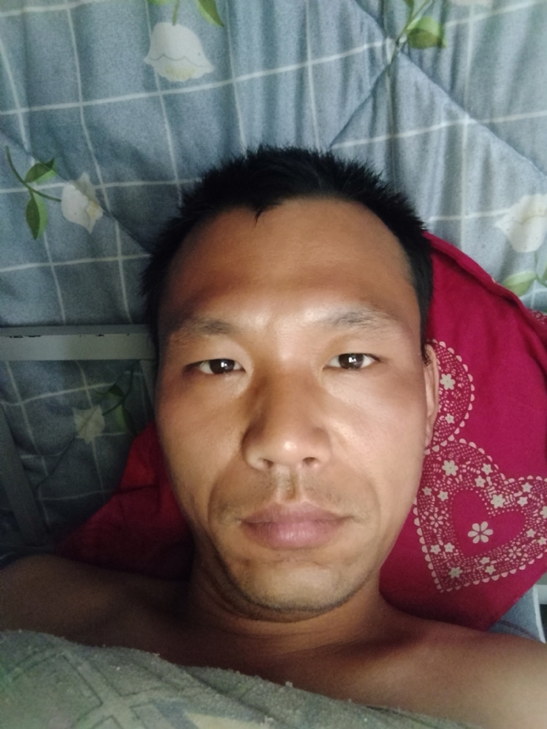 弘扬的第一张照片--鞍山相亲服务中心