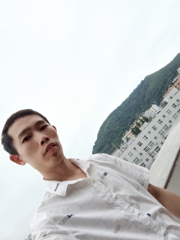 会飞的鱼的第一张照片--鞍山相亲服务中心