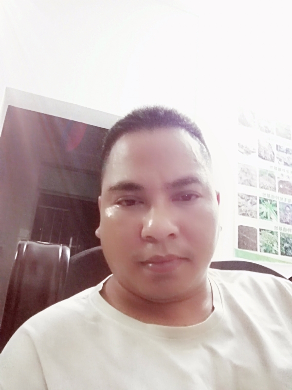 小叔也有爱的第一张照片--鞍山相亲服务中心