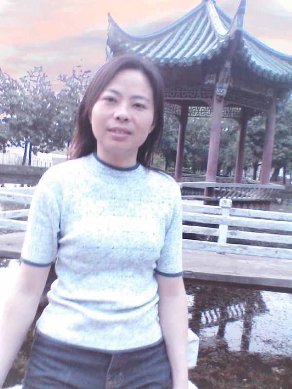 小草的第三张照片--鞍山相亲服务中心