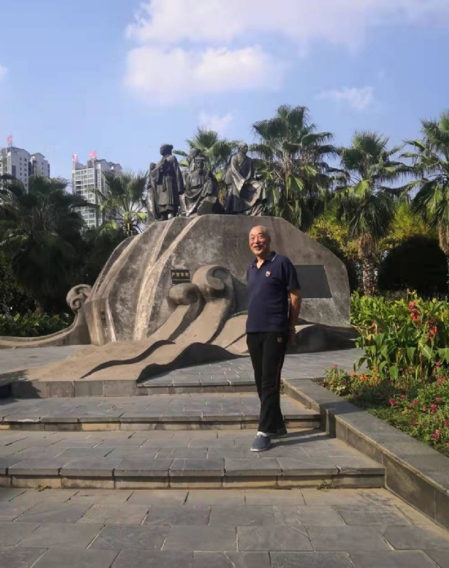 笨笨男的第一张照片--鞍山相亲服务中心