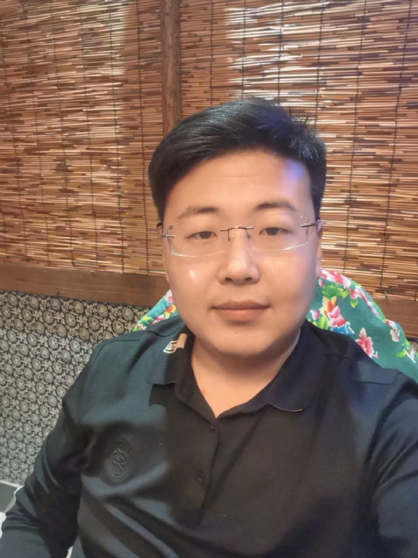 刘先生的第一张照片--鞍山相亲服务中心