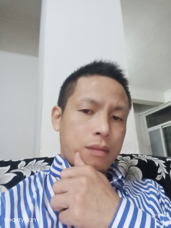 风雨40的第一张照片--鞍山相亲服务中心