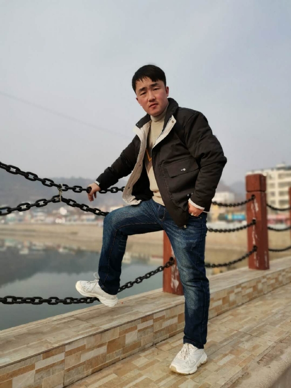 性情中人的第一张照片--鞍山相亲服务中心