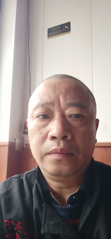 快乐人生的第一张照片--鞍山相亲服务中心