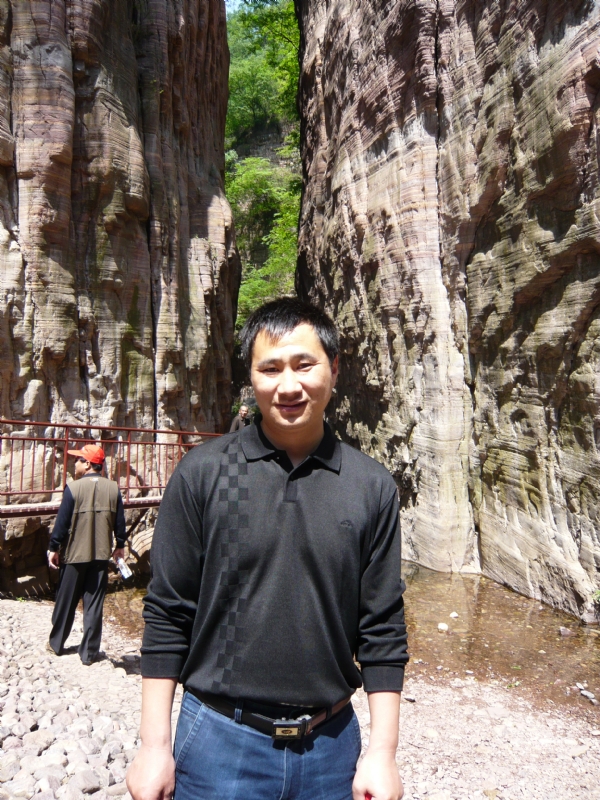 阳光幸福快乐的第三张照片--鞍山相亲服务中心