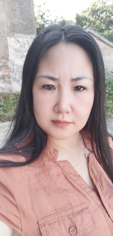 乖乖一女的第二张照片--鞍山相亲服务中心