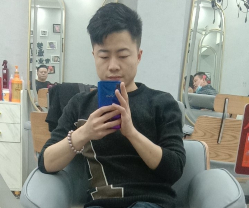 无法自拔的第一张照片--鞍山相亲服务中心