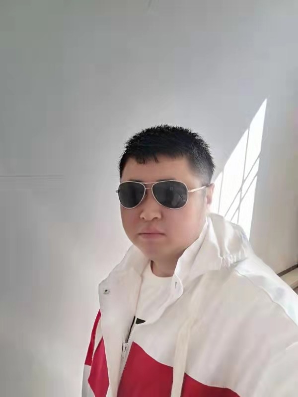 大漠叔叔的第一张照片--鞍山相亲服务中心