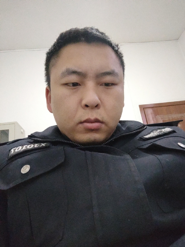 好纠结的第一张照片--鞍山相亲服务中心