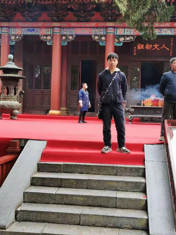 单身的小草的第三张照片--鞍山相亲服务中心