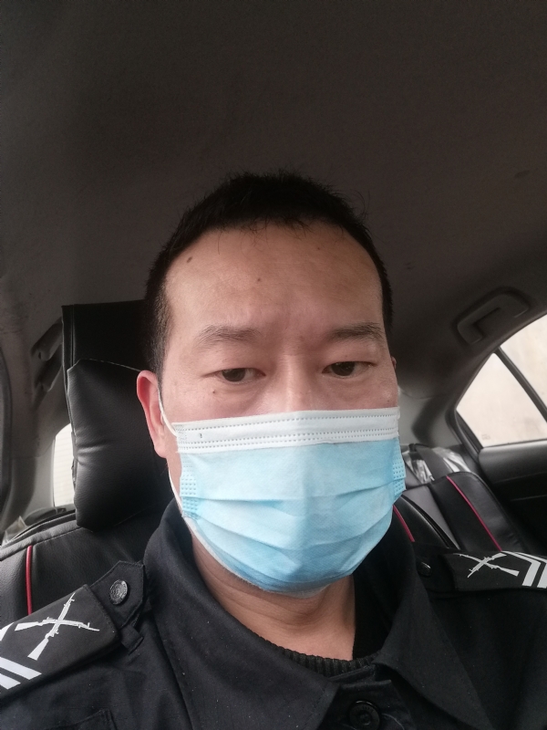 不会躲的刺猬的第一张照片--鞍山相亲服务中心