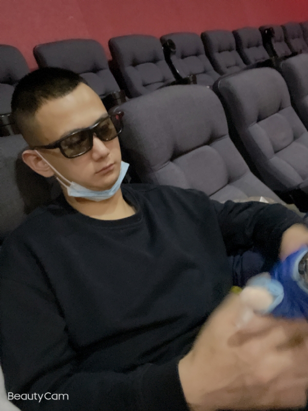 小五的第三张照片--鞍山相亲服务中心