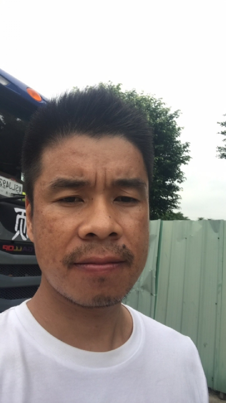 奔跑的蜗牛的第一张照片--鞍山相亲服务中心