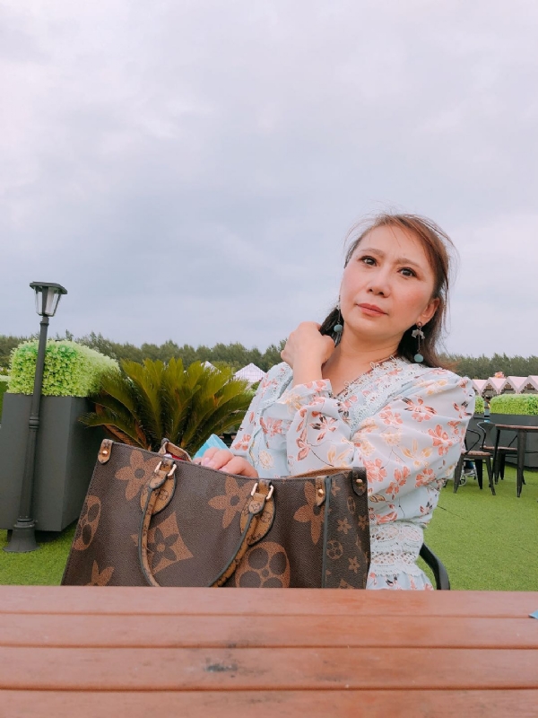 鸿运来的第一张照片--鞍山相亲服务中心