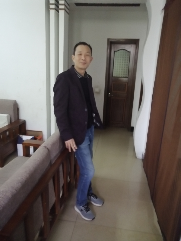 相亲相爱的第一张照片--鞍山相亲服务中心