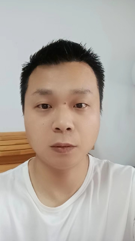 阳光的第一张照片--鞍山相亲服务中心