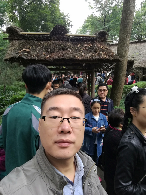 撑起一片天的第一张照片--鞍山相亲服务中心