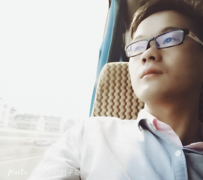 尹骏的第三张照片--鞍山相亲服务中心