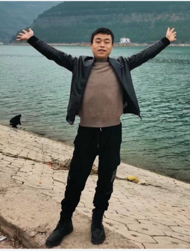 寂寞的风的第二张照片--鞍山相亲服务中心