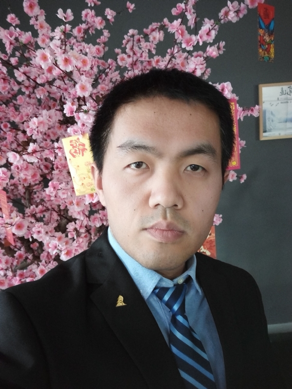 我就是个翻译的第一张照片--鞍山相亲服务中心