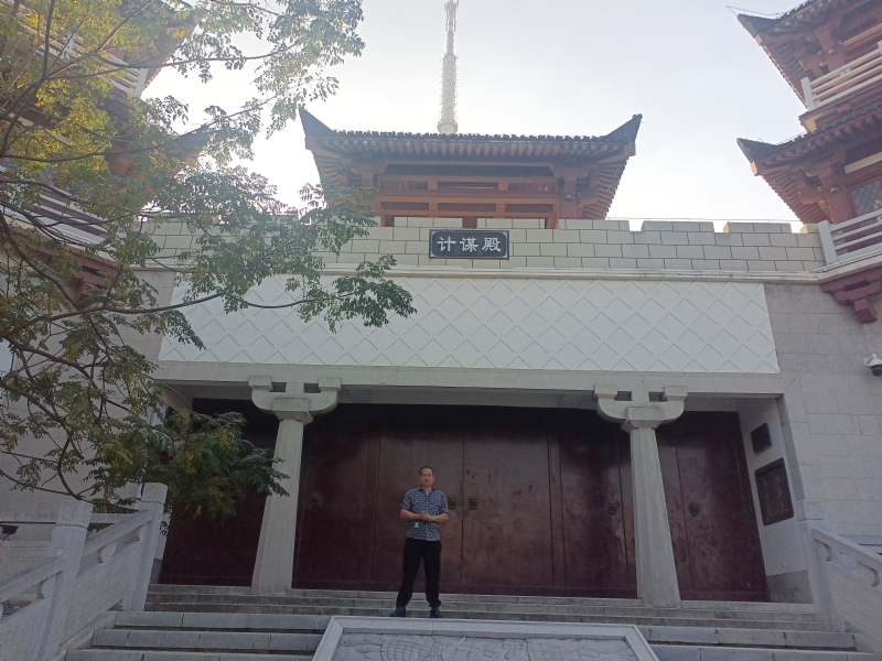 春夏秋冬的第一张照片--鞍山相亲服务中心