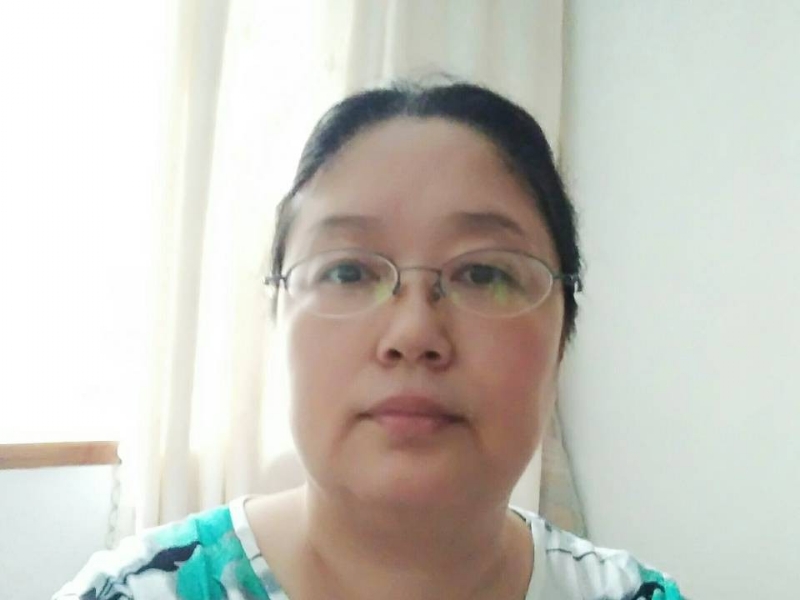 雨中漫步的第二张照片--鞍山相亲服务中心