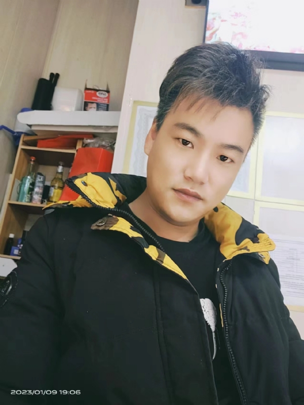 孤酒枕愁眼眠的第二张照片--鞍山相亲服务中心