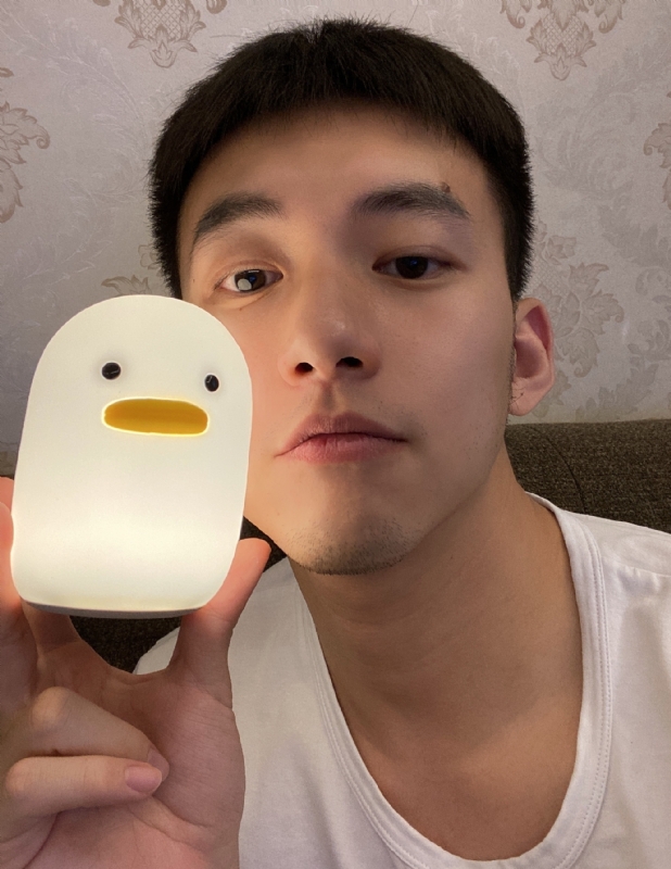 绝世大冤种的第三张照片--鞍山相亲服务中心