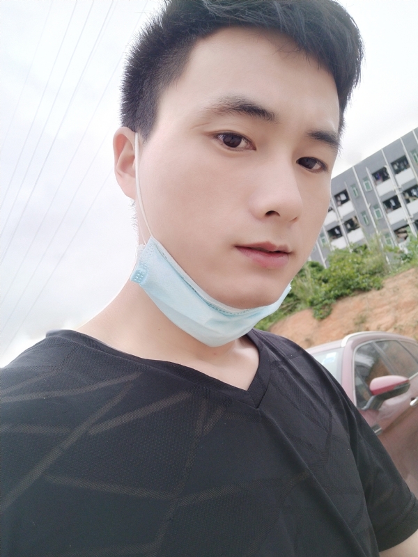 何凡的第二张照片--鞍山相亲服务中心