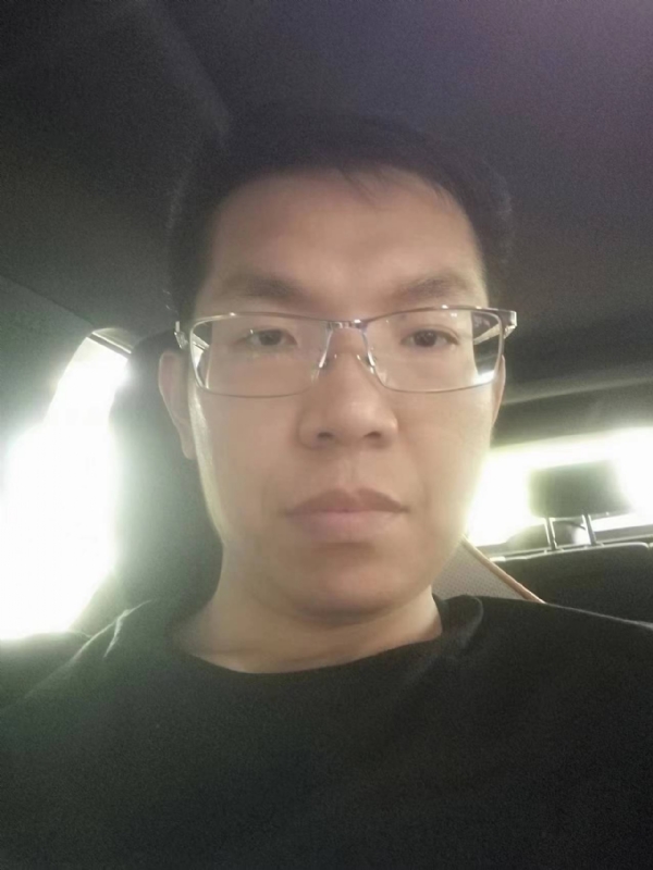 小黑包的第二张照片--鞍山相亲服务中心