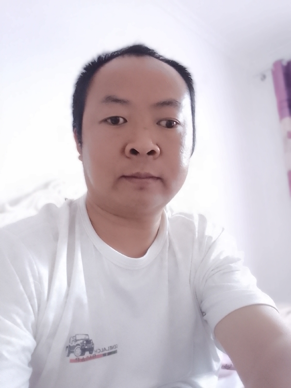 张家小伙子的第四张照片--鞍山相亲服务中心