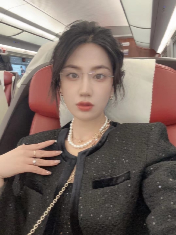 Alma的第三张照片--鞍山相亲服务中心