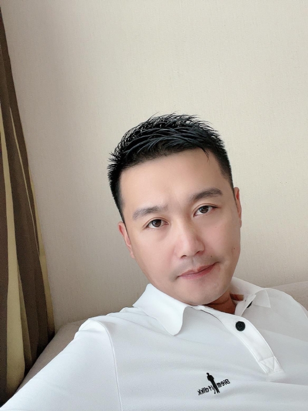 笑望人非的第一张照片--鞍山相亲服务中心