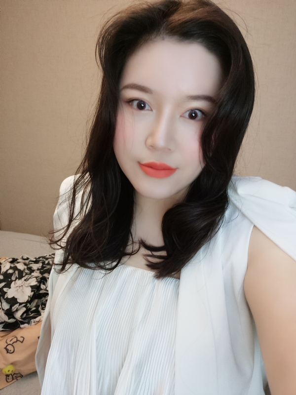 璐璐的第一张照片--鞍山相亲服务中心