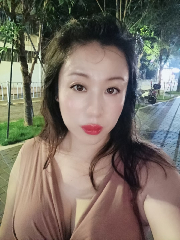 叶子青青的第一张照片--鞍山相亲服务中心