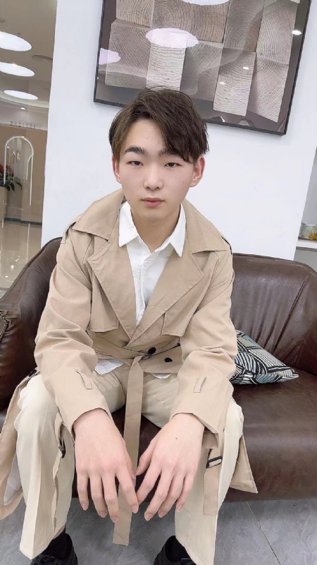 啊哲的第一张照片--鞍山相亲服务中心