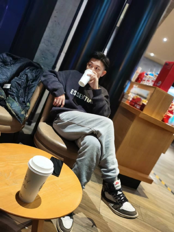 LAZY的第一张照片--鞍山相亲服务中心