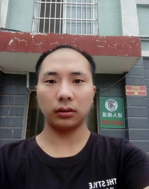 亮亮的第一张照片--鞍山相亲服务中心