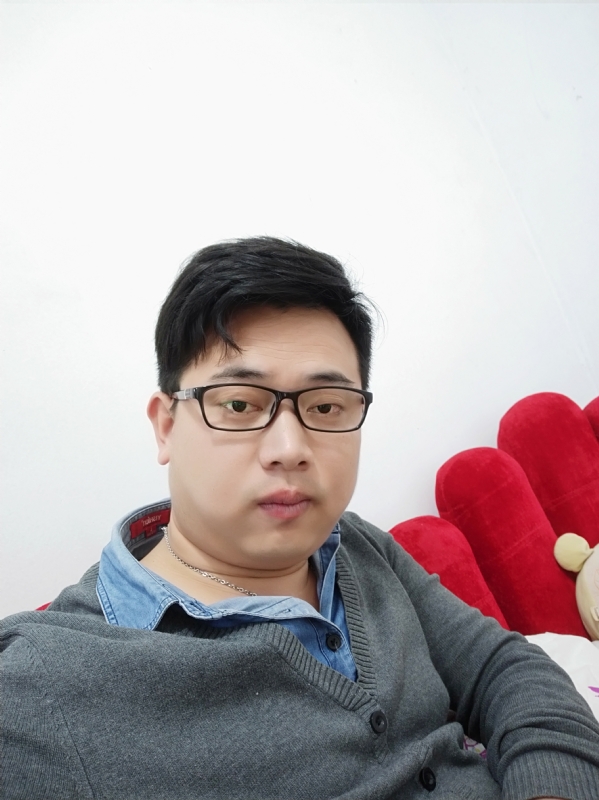 何必在亿的第一张照片--鞍山相亲服务中心