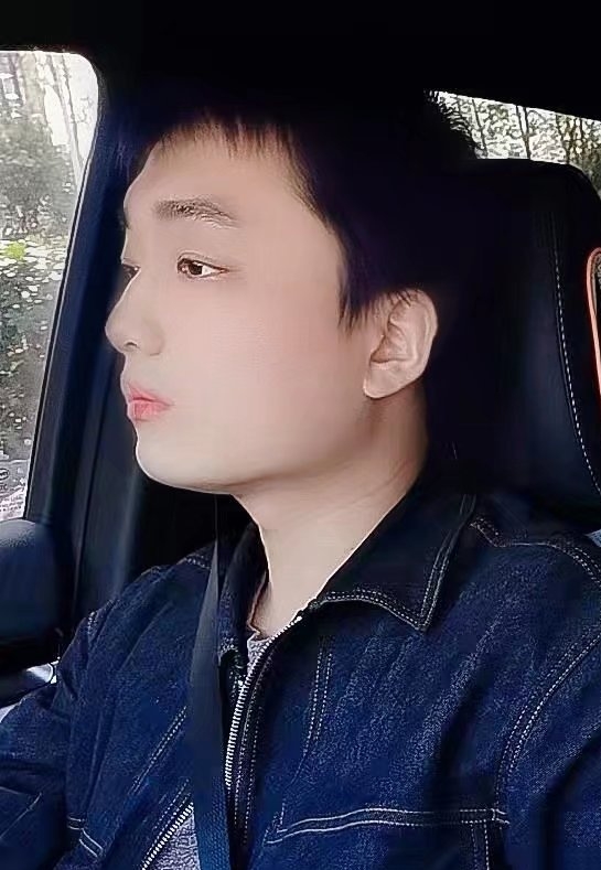 凉锦年的第一张照片--鞍山相亲服务中心