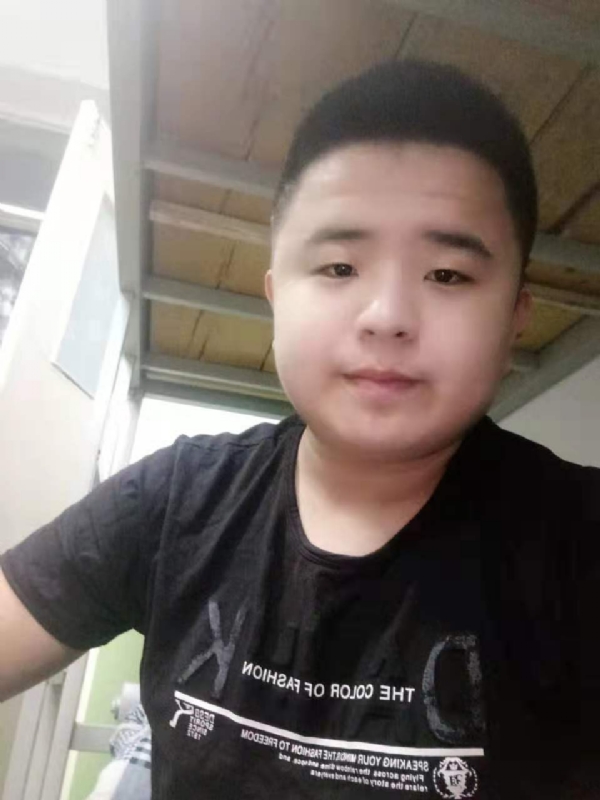 打小就爱淘气的第一张照片--鞍山相亲服务中心