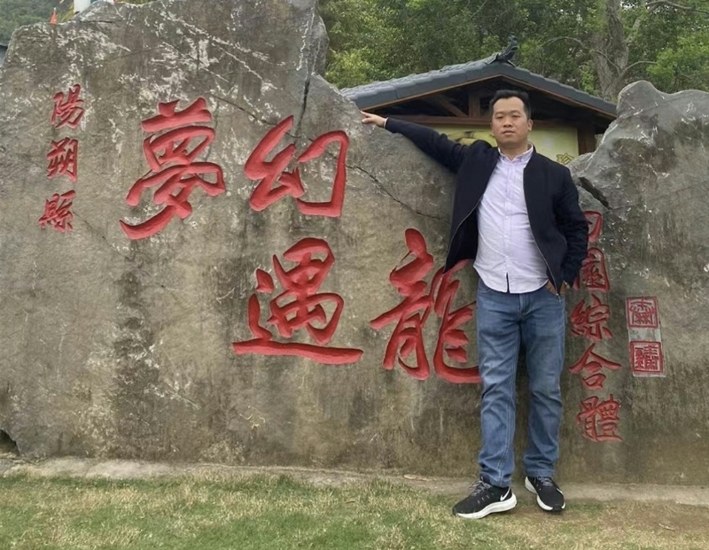 快乐每一天的第一张照片--鞍山相亲服务中心