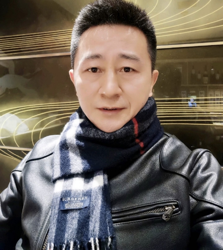 情到深处的第一张照片--鞍山相亲服务中心