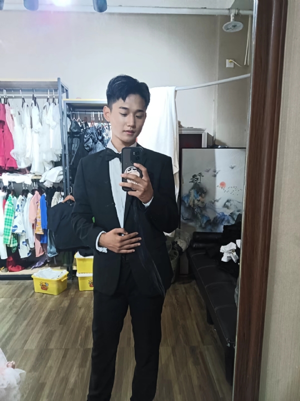 李梓宇的第一张照片--鞍山相亲服务中心