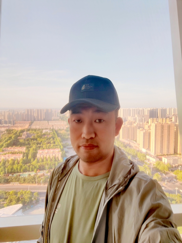 勇攀高峰的第二张照片--鞍山相亲服务中心