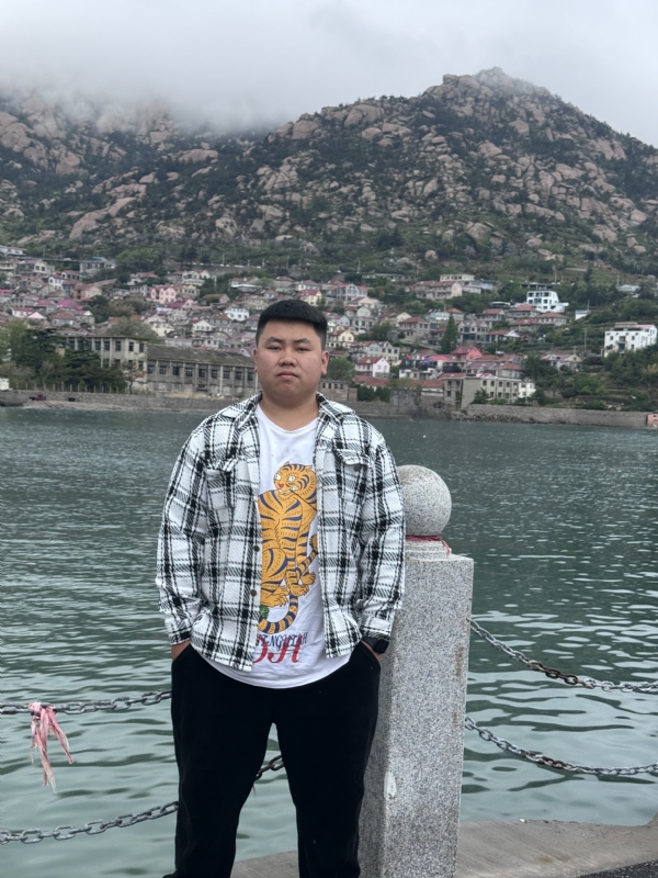 谨慎的第一张照片--鞍山相亲服务中心