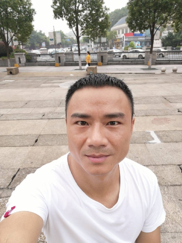 水木年华的第三张照片--鞍山相亲服务中心